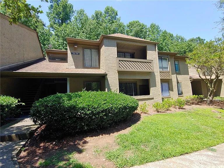 713 Seasons Pkwy